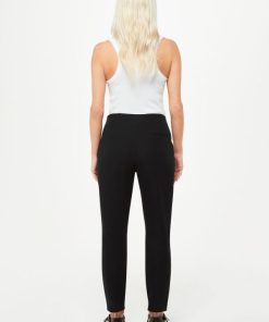 Thecreativeuniform.shop20c28e5713 2