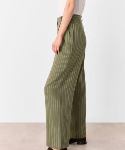 Thecreativeuniform.shop2aed410f58 3