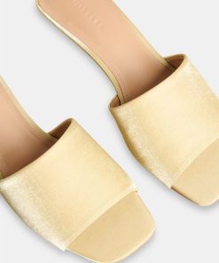 Thecreativeuniform.shop7567daf299 3